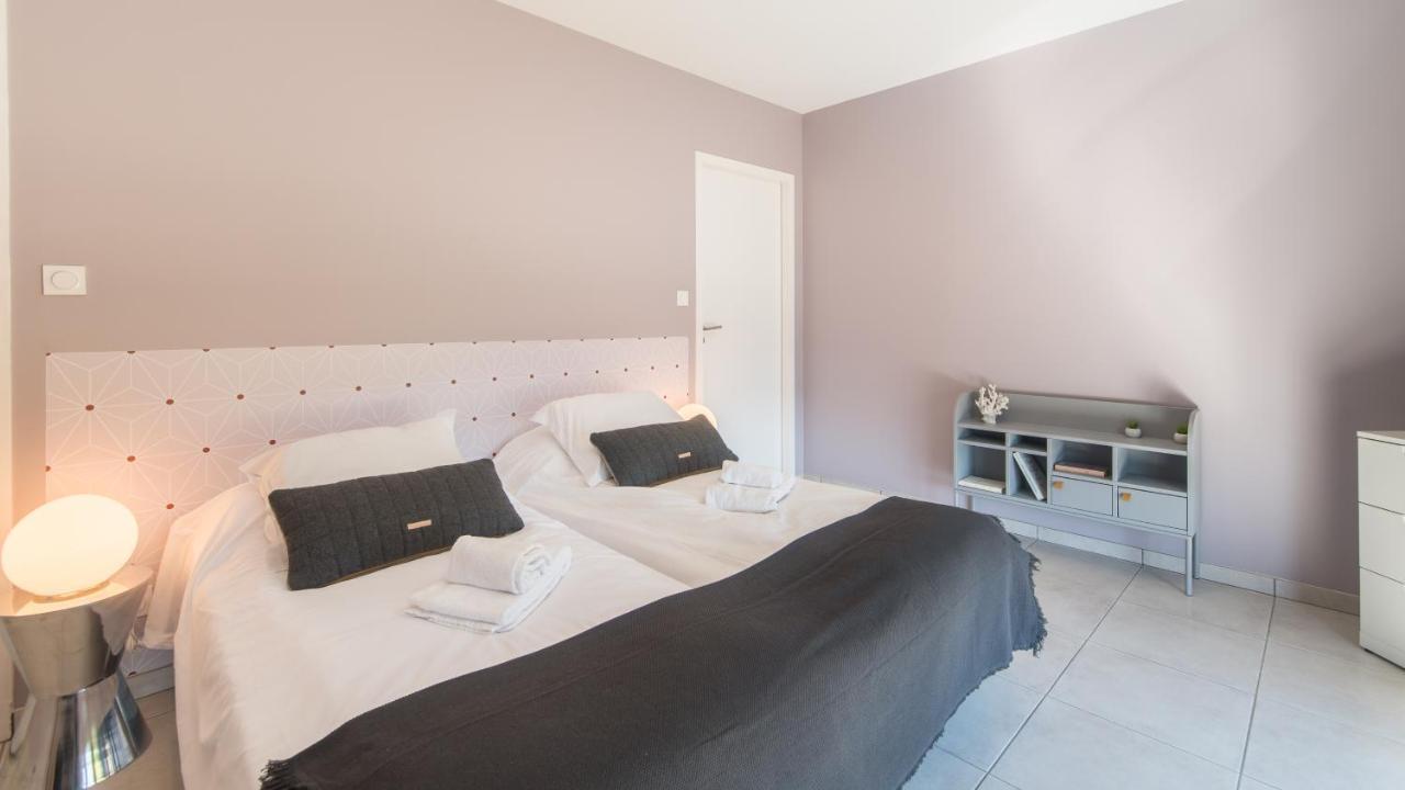 Villa Spacieuse Avec Jacuzzi Privatif Sarlat-la-Caneda Luaran gambar