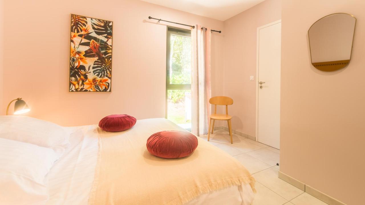 Villa Spacieuse Avec Jacuzzi Privatif Sarlat-la-Caneda Luaran gambar